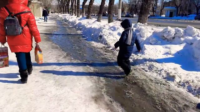 Влог Илья гуляет мини отрывок. В реальной жизни! смотреть онлайн