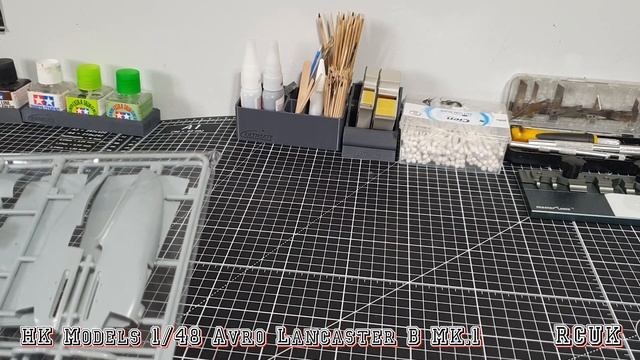 Hong Kong Models 1/48 Avro Lancaster B.I # 01F005