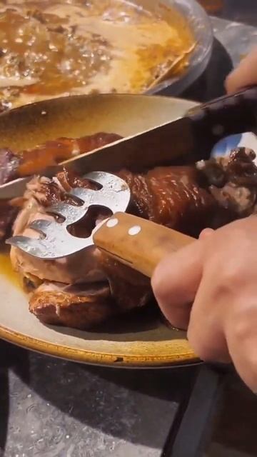Asian street food 肘子 #shortsfeed смотреть онлайн