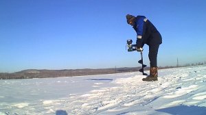 Редуктор от болгарки на ледобур.