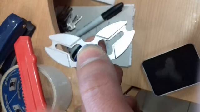 Спиннер серии тройной зуб , серебро! смотреть онлайн