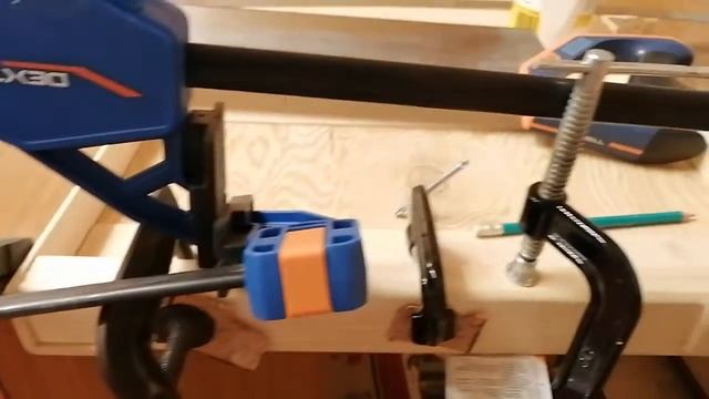 СТРУПЦИНЫ УНИВЕРСАЛЬ смотреть онлайн