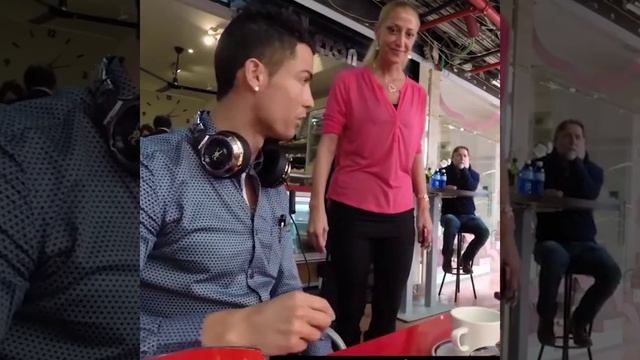 Кристиано Роналду заглянул в кафе, чтобы насладиться чашечкой кофе :)