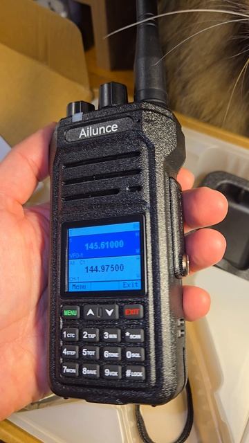 Радиостанция Ailunce HA1UV смотреть онлайн