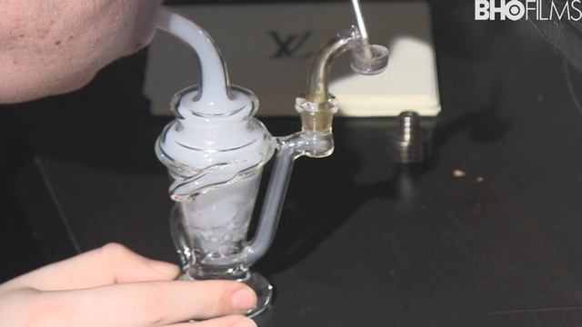 Dab Of OG Oil Mothership Mini Klein Recycler смотреть онлайн