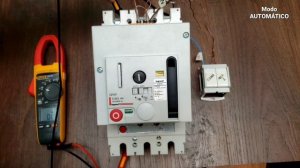 2. Mando Motorizado 026144 DPX3 630 Legrand - Operación Manual y Automático