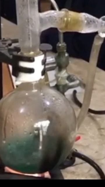 #distillation #steam #boiled #purewater #chemistry #technique #separation @LIFESKILLPAKISTAN смотреть онлайн
