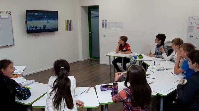 Який буде світ у 2050 році? Роздуми студентів інноваційної школи ThinkGlobal Lviv смотреть онлайн