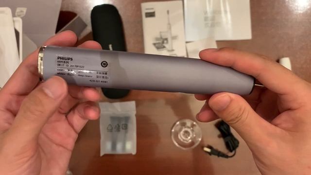 飞利浦电动牙刷HX9903开箱视频 смотреть онлайн