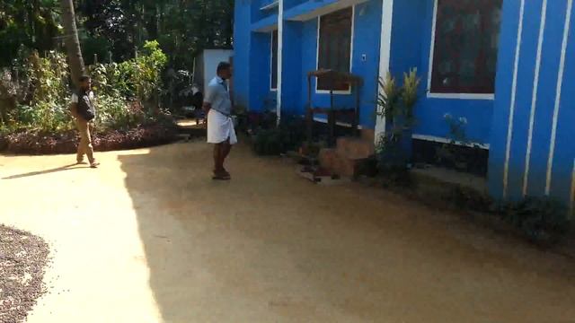 SOLD OUT - 25 cent land with 8 bhk old house for sale in Near Neykuppa(Nadavayal) смотреть онлайн