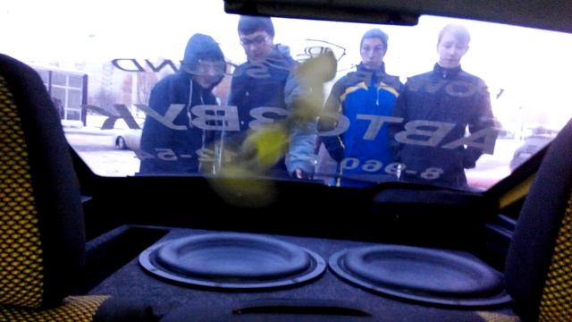 Мощные басы смотреть онлайн