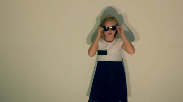 Mini Missionary Milly смотреть онлайн