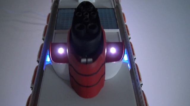 Queen Mary 2 Revell 1:400 LED смотреть онлайн