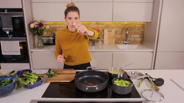 Cheat’s Bubble & Squeak with Italian Style Greens and Smoked Haddock | Katie Pix | Ad смотреть онлайн