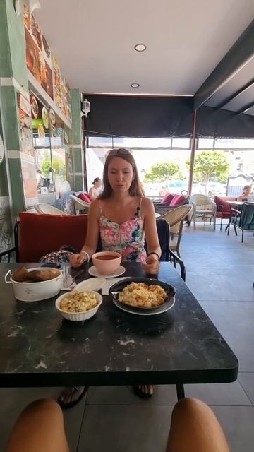 Русская еда в Турции. Кафе Creme в Махмутларе. Вкусно и недорого смотреть онлайн