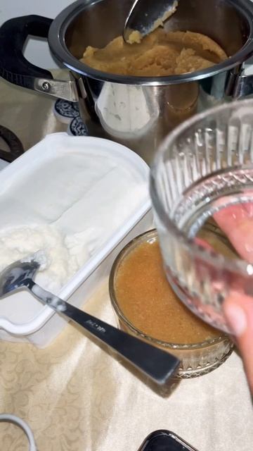 İrmik helvası..Домашняя халва с манной крупой..рецепт в комментариях/tarif yorumda#shorts смотреть онлайн