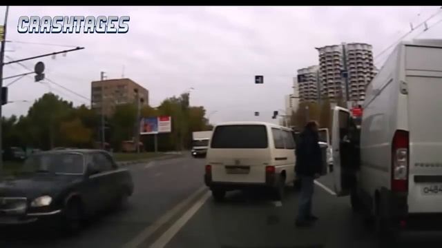 Road Rage Compilation 2014 - Fights Caught On Camera - #6 смотреть онлайн