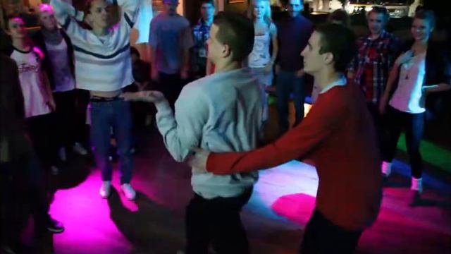 Мальчики красавчики.mpg смотреть онлайн