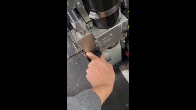How to Change Hydraulic Fluid Wheelchair Lift on a Van смотреть онлайн
