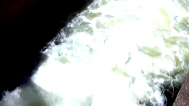 Шлюзование байдарочников на Августовском канале смотреть онлайн