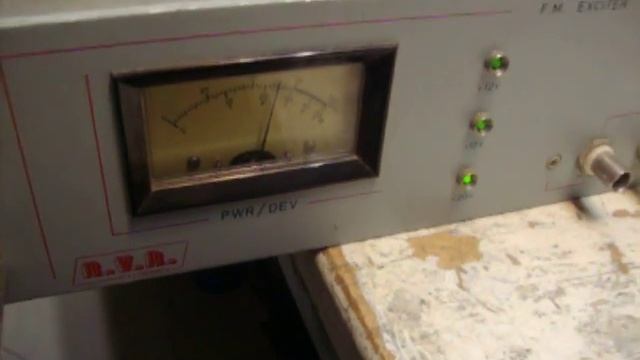 R.V.R EXCITER FM ,TRANSMITTER FM 30 watt MODEL TEX 20-NV смотреть онлайн