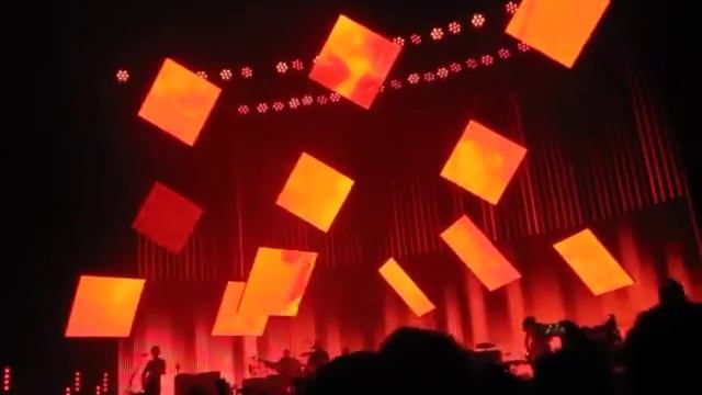 Radiohead - Lucky (Syd Ent Cent, 12/11/12) смотреть онлайн