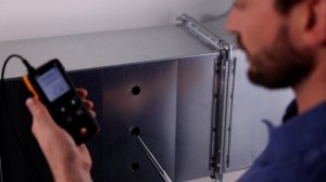 testo 425: Flow velocity measurement in ventilation ducts