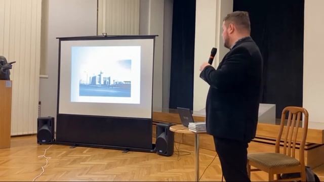 Лекція: «Троєщина, Борщагівка, Оболонь — спільне та відмінне в архітеткурі районів 1980-х» смотреть онлайн
