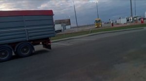 Давление в грузовых шинах. Проверяем, накачиваем.