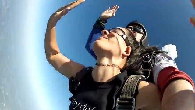 Tandem Skydiving! Tiffany from Dallas, GA at Skydive Georgia! смотреть онлайн