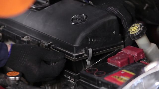 Så byter du luftfilter på NISSAN MICRA 3 GUIDE | AUTODOC смотреть онлайн