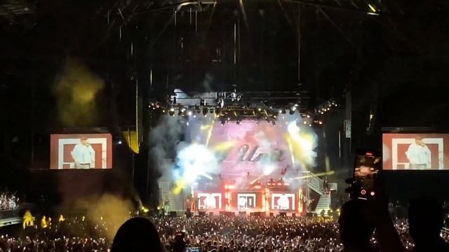 50 Cent - Intro + What Up Gangsta - LIVE Sportpaleis Antwerpen 2022 смотреть онлайн