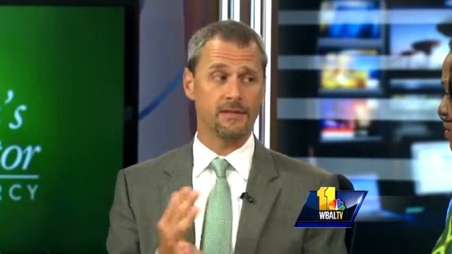 Dr. Blaine Kristo explains kidney stone pain смотреть онлайн