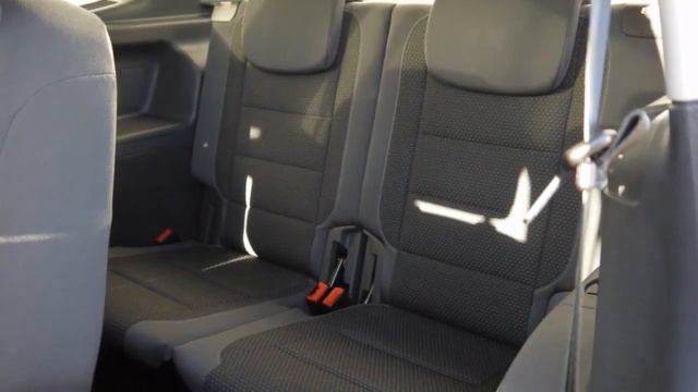 Volkswagen Touran 1.6 TDI Comfortline BlueMotion 7 ZITS / CLIMA / NA смотреть онлайн