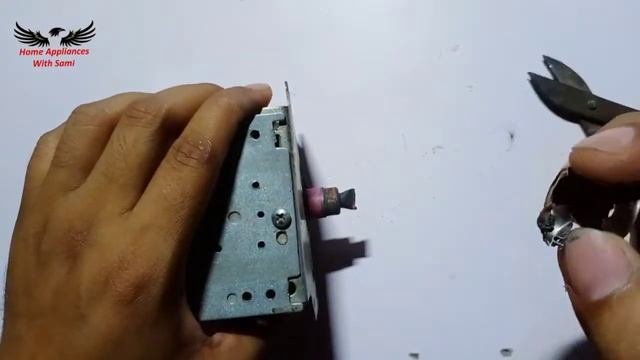 How to repair microwave oven magnetron nozzle |Urdu/Hindi | Electronic Hints смотреть онлайн
