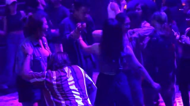 RONIJONI || SHELTER BANDUNG смотреть онлайн