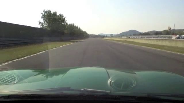 Alfa Romeo Montreal Racetrack S1 смотреть онлайн