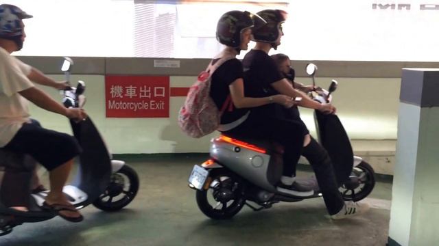 Gogoro smartscooter 10/3 城市出擊 百人大會師 信義世貿三館出發 смотреть онлайн