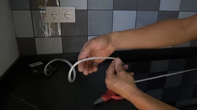 ✨CÓMO INSTALAR TIRAS LED ✨ en muebles COCINA y TECHO | CÓMO CORTAR TIRAS LED✨[2 INSTALACIONES] смотреть онлайн
