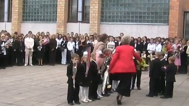 В первый класс 01.09.2007 смотреть онлайн