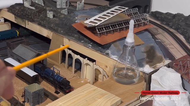 Model railway layout update - static grassing and laser cut kits. смотреть онлайн