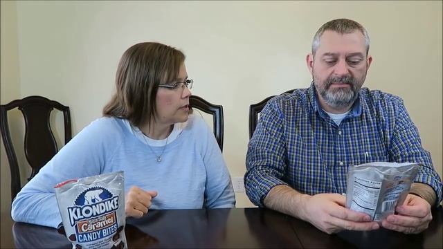 Klondike Candy Bites: Chocolatey Fudge and Sea Salt Caramel Review смотреть онлайн