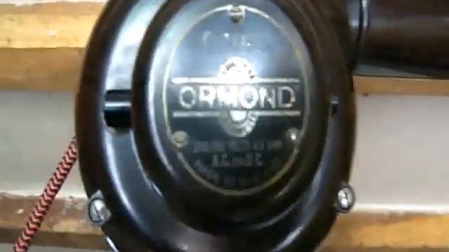 VINTAGE WORKING ORMOND HAIRDRYER. смотреть онлайн