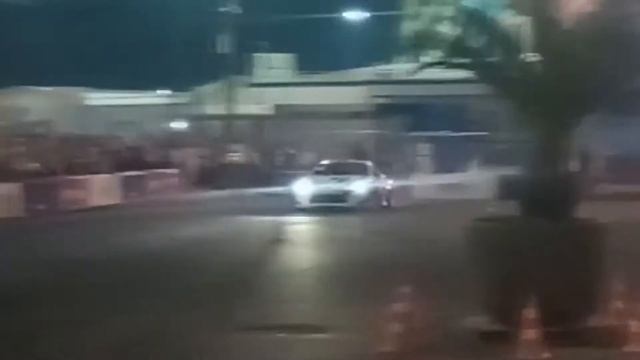 На площадке Drift Сочи. FORMULA 1 ВТБ ГРАН-ПРИ РОССИИ 2019 дрифт смотреть онлайн