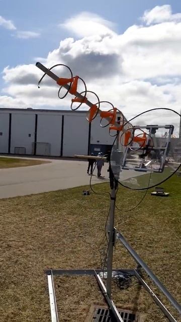 Satellite Tracking Antenna NBCC Saint John смотреть онлайн