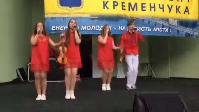 "Срипка грає"- Люстерко смотреть онлайн