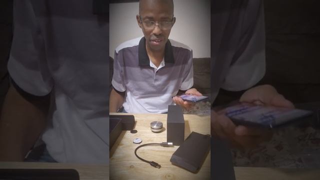 Turn Anything into a speaker | Our product review of the bluetooth duraMOBI Bone Conduction Speaker смотреть онлайн