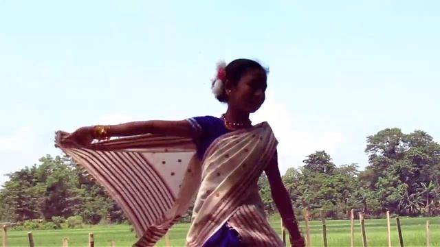 Assamese song Ba rib rib moloya cover dance By Pratyashi Deka смотреть онлайн