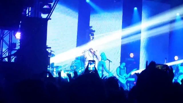 Lets Dance Partial Adam Lambert Manchester 16.4.16 смотреть онлайн