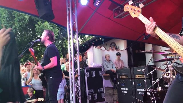 Dizzy Mizz Lizzy: Rotator - live @ Gæstgiveren, Allinge, Denmark 19 July 2018 смотреть онлайн
